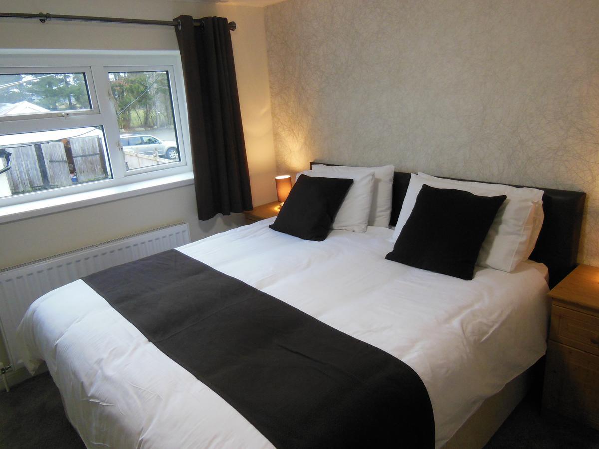 Y Giler Arms Hotel Pentrefoelas ภายนอก รูปภาพ